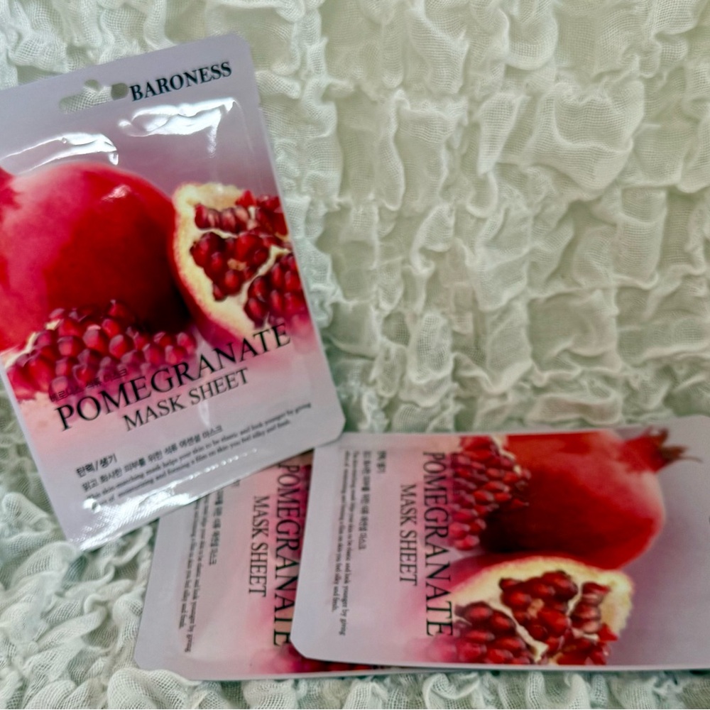 BARONESS Pomegranate Mask Sheet - Picture 3 of 3